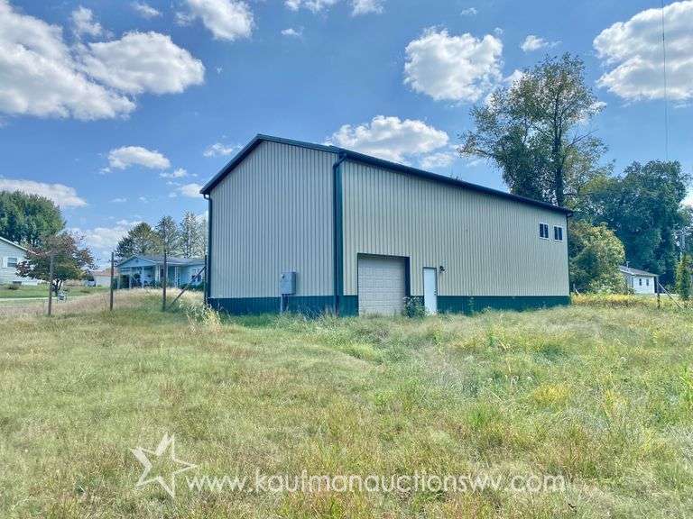 3800 Sq. Ft. Versatile Building, Commercial & Residential Opportunity (Sold $94,600)