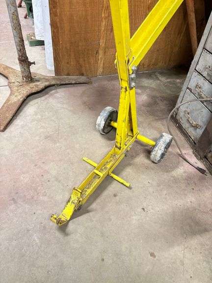 Zero Turn Mower Lift