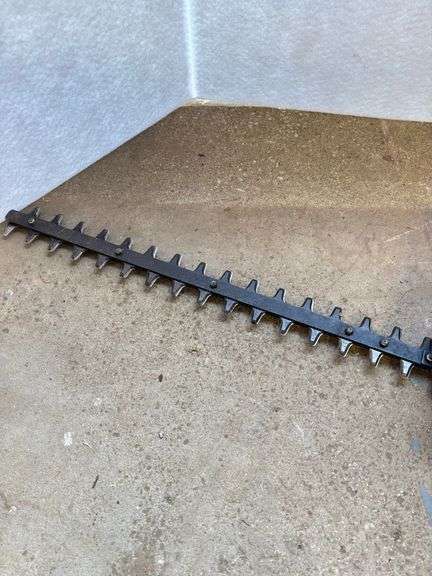 Red Max Gas Hedge Trimmer