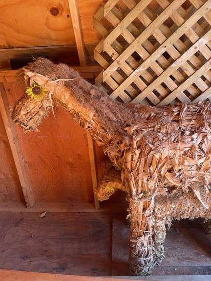 (3) Corn fodder decorative horses & decorative lattices