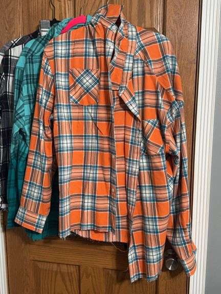 (3) Men’s Flannel Shirts (Size L)
