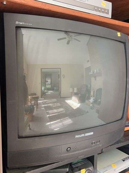 Philips Magnavox Television and Remote