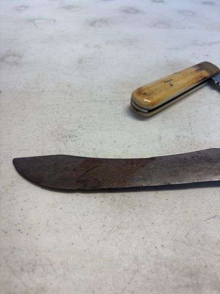 2 Knives