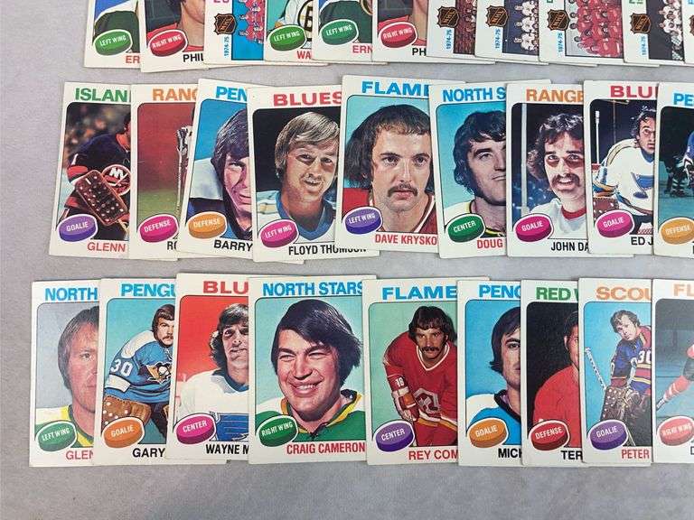 1975-1976 Topps Hockey, no duplicates, lot of 60 w/Stars