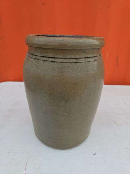 NICE EARLY CROCK GOOD CONDITION