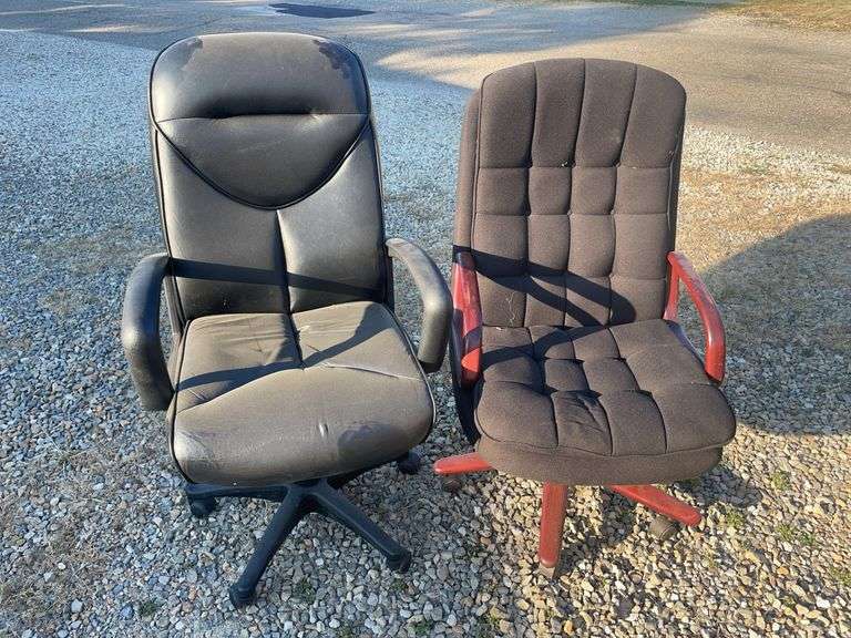 (2) office swivel chairs