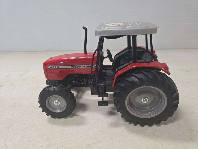SCALE MODELS MASSEY FERGUSON 4270 1/16 SCALE TOY TRACTOR