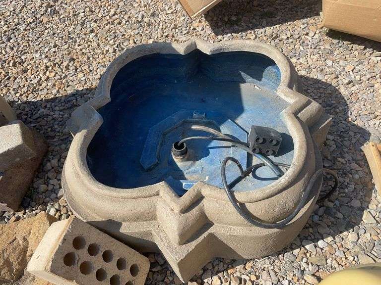 Large lot of outdoor items including fountains, garden hose with reel, plant stand, basket, planters