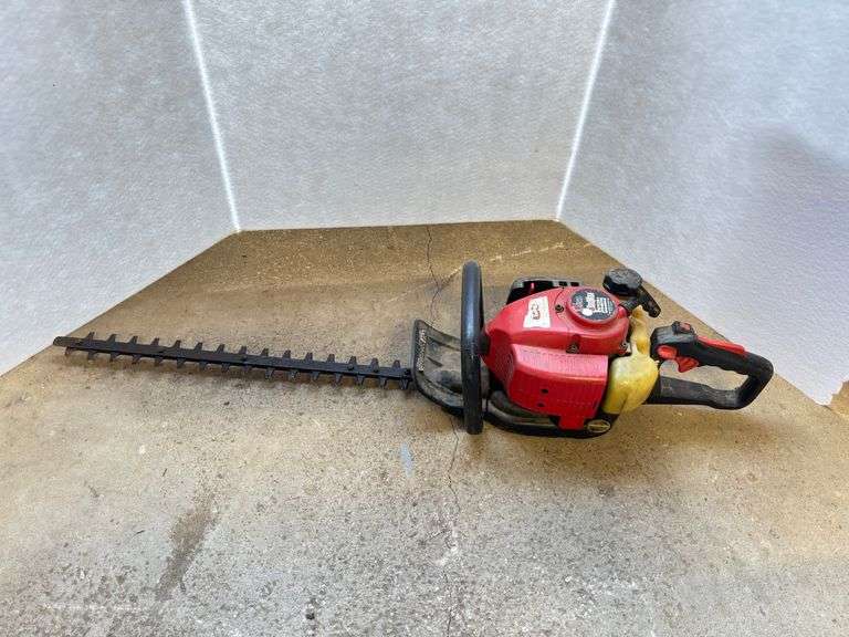 Red Max Gas Hedge Trimmer