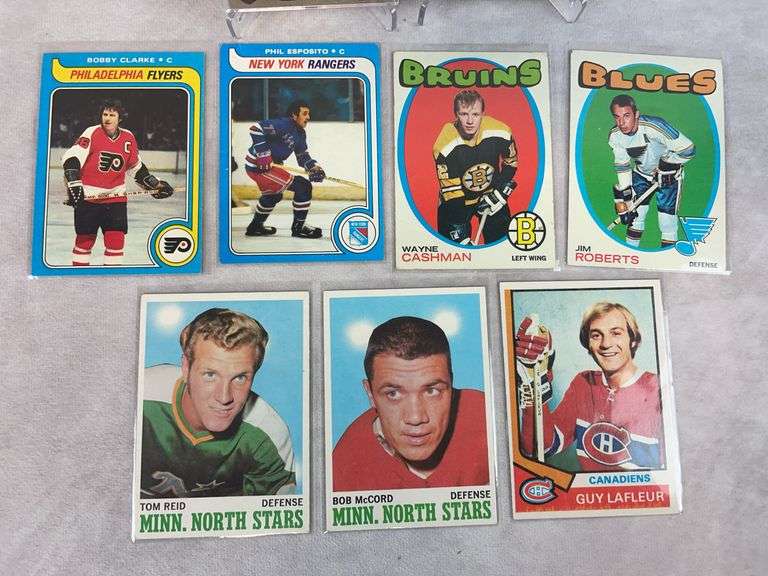 (9) 1970's Topps Hockey Cards - Hull, Esposito, LaFleur & Others