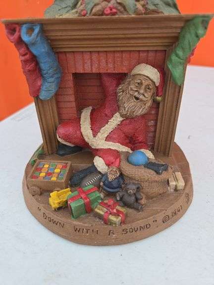 TOM CLARK DOWN WITH A BOUND FIGURINE