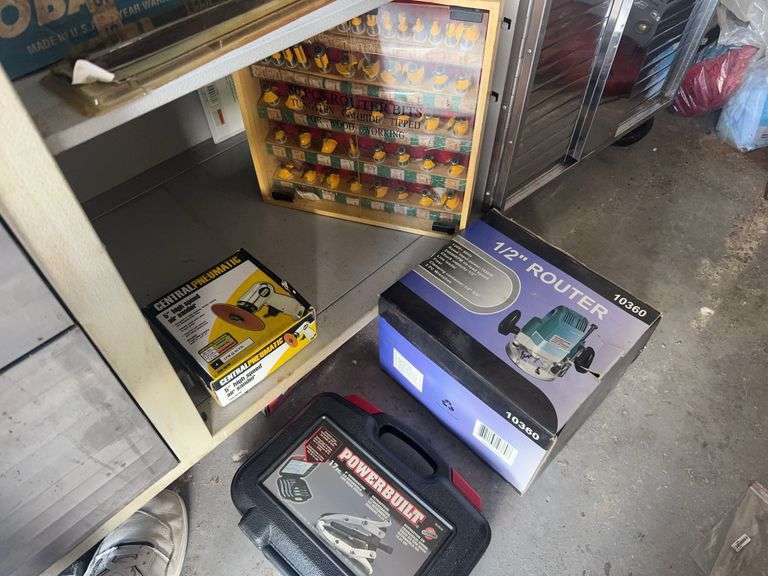 Router, Router Bits, Jaw Gear Puller, Sander