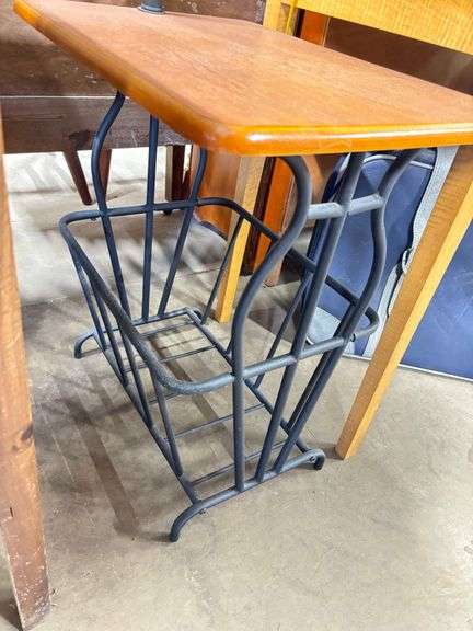 Light Stand 20”D 14” W 22” H