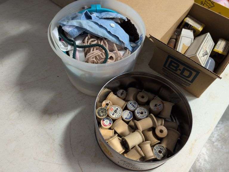 Assortment of sewing supplies - see photos