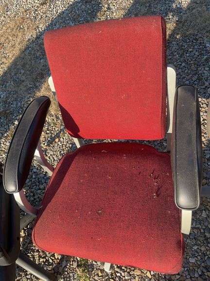 (3) office swivel chairs