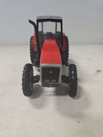 SCALE MODELS MASSEY FERGUSON 8160 1/16 SCALE TOY TRACTOR
