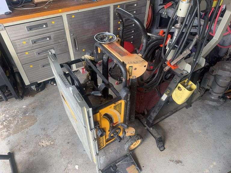 DeWalt Portable Table Saw
