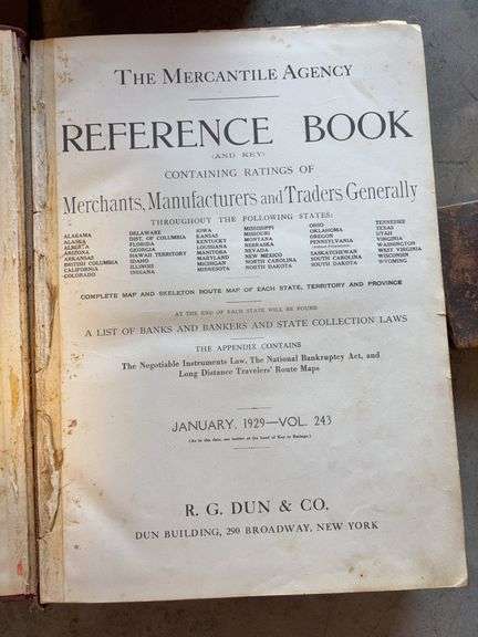 Tote of vintage items - plate, signs/pictures, and more