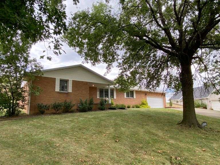Sugarcreek Brick Ranch Home - Sold $325,500