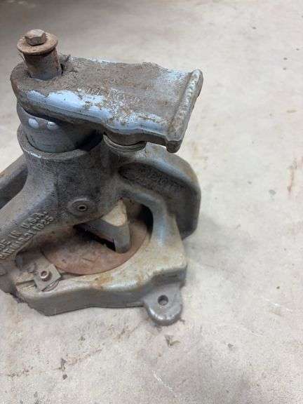 Whitney Metal Angle Iron Notcher