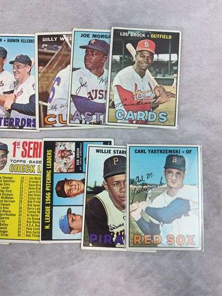 (20) 1967 Topps Hall of Famers - Yaz, Brock, Stargell, Brock, Rose Ford & Others