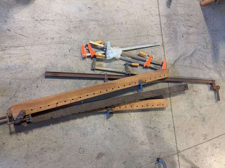 (8) clamps of various sizes