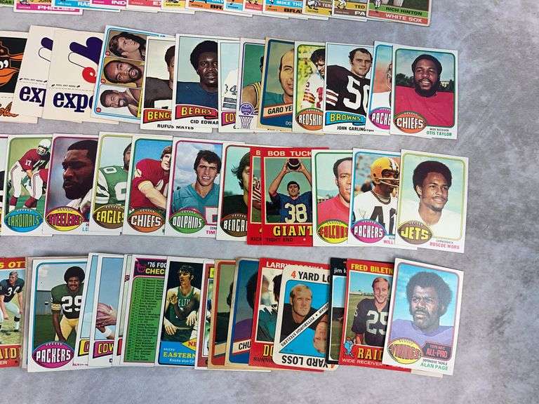 Box of Football, Baseball & Basketball Cards - 1975 Nabisco staubach, Bradshaw, Csonka, Biletnikoff,