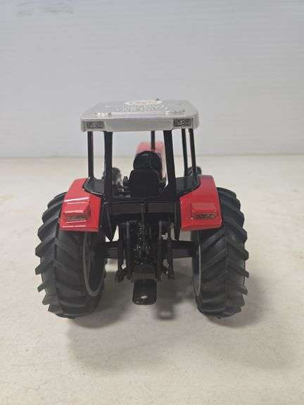 SCALE MODELS MASSEY FERGUSON 4270 1/16 SCALE TOY TRACTOR