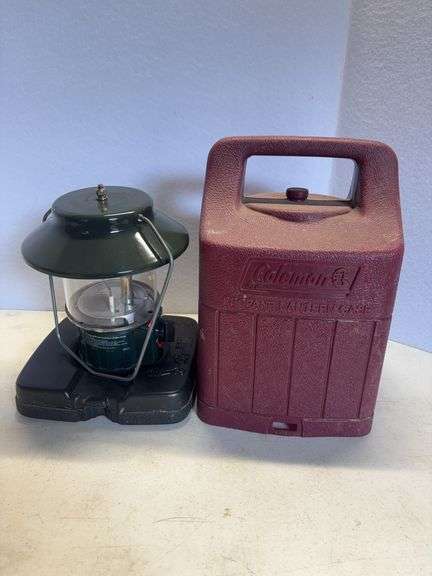Coleman Lantern w/Case
