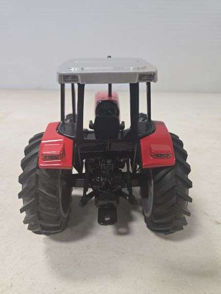 SCALE MODELS MASSEY FERGUSON 4243 1/16 SCALE TOY TRACTOR