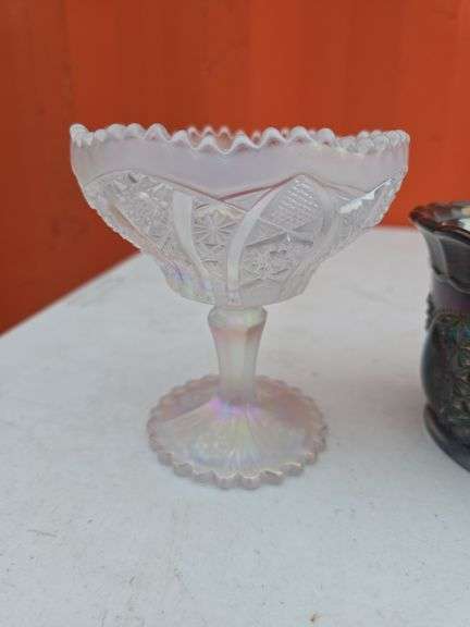 LOT OF 2 GLASS IMPERIAL PIECES