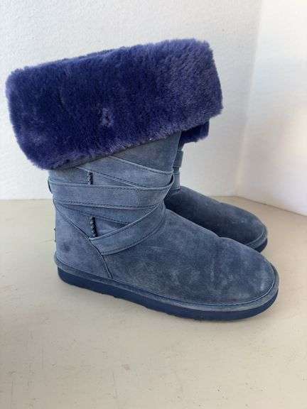 Lamo Boot Size 8