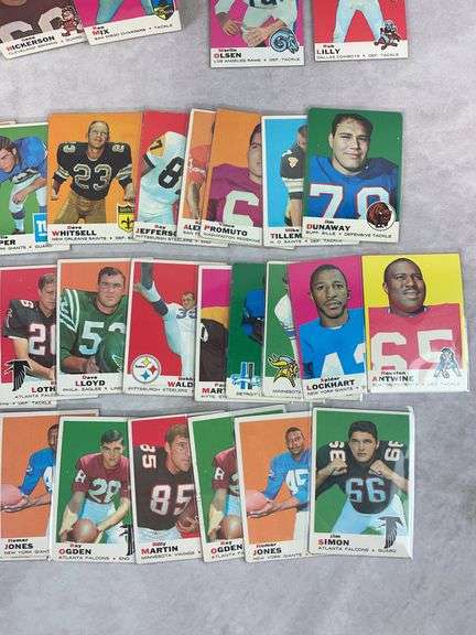 (185+) 1969 Topps Football Cards - Lilly, Hickerson, Mix, Wilson, Otto & Others