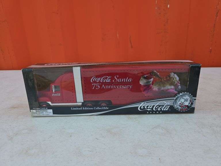 2006 COCA-COLA SANTA 75TH ANNIVERSARY TRUCK WITH BOX