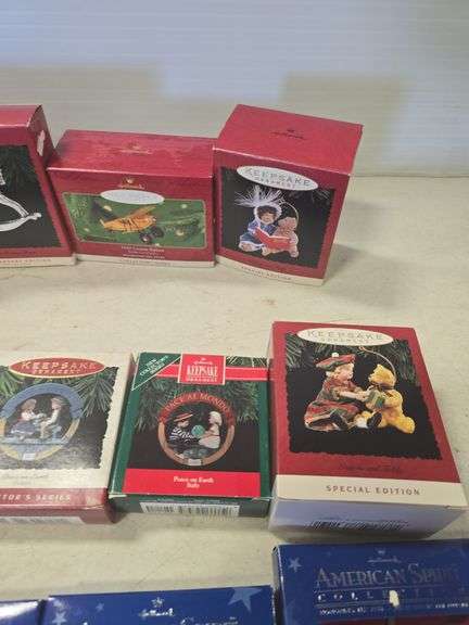LOT OF MIXED HALLMARK CHRISTMAS ORNAMENTS