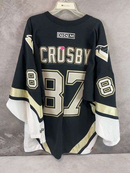 Sidney Crosby black/gold XL hockey jersey