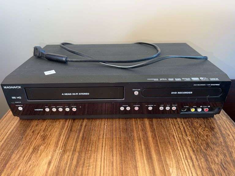 Magnavox VCR/DVD Player, NO REMOTE