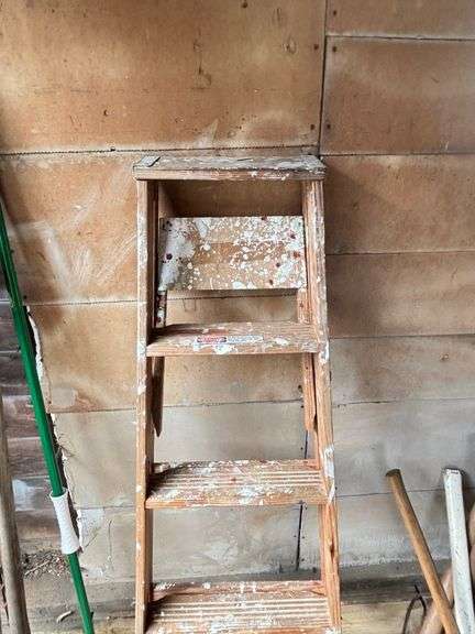 2 Ladders ,Wooden 5’ H , Metal Ladder