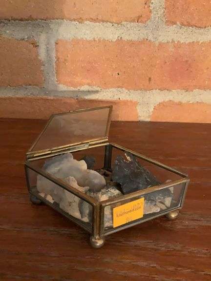 Assortment of Arrow Heads