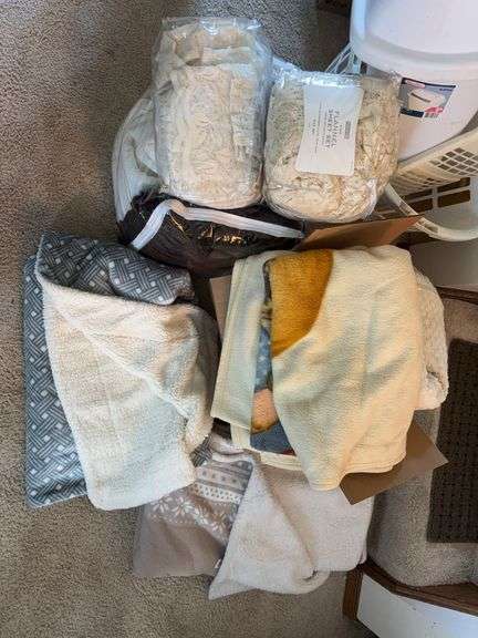 Bedding , Blankets