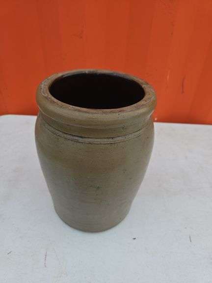 NICE EARLY CROCK GOOD CONDITION