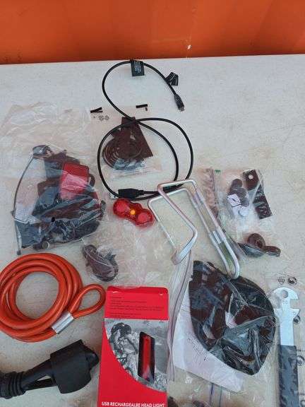 LOT OF BICYCLE ACCESSORIES