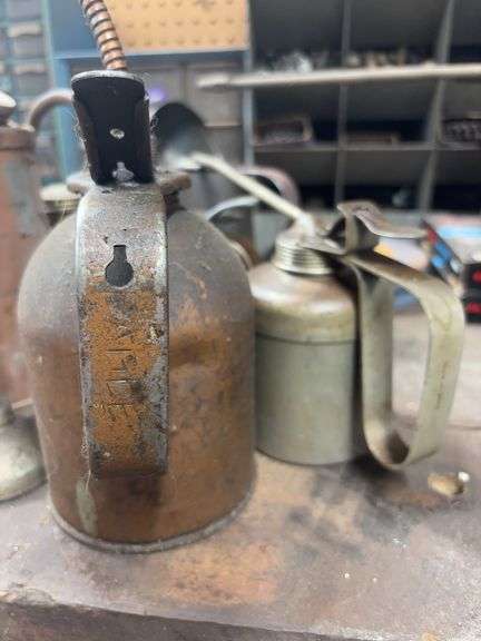 Oil cans