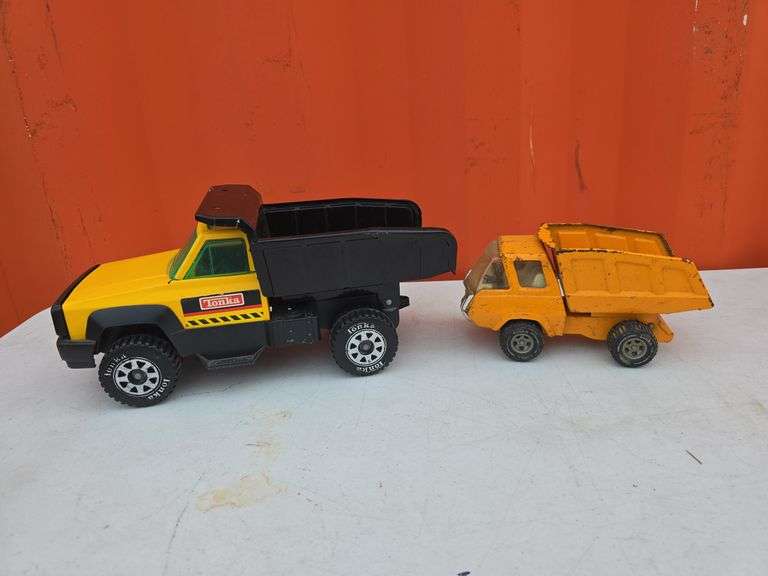 LOT OF 2 TONKA DUMP TRUCKS