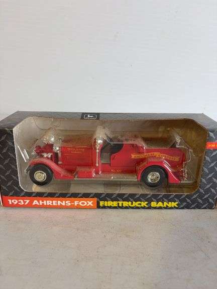 (2) 1937 John Deere firetruck banks - 1/30 scale, dirty boxes