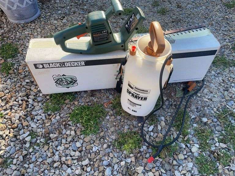 Black & decker trimmer and groundwork pump sprayer