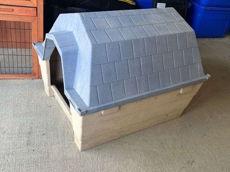 Dog Box