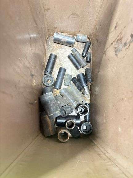 Deep Sockets & Ratchets