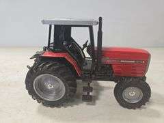 SCALE MODELS MASSEY FERGUSON 8120 DYNASHIFT 1/16 SCALE TOY TRACTOR