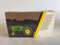 John Deere 1960 model 3010 tractor - 1/16 scale, dirty